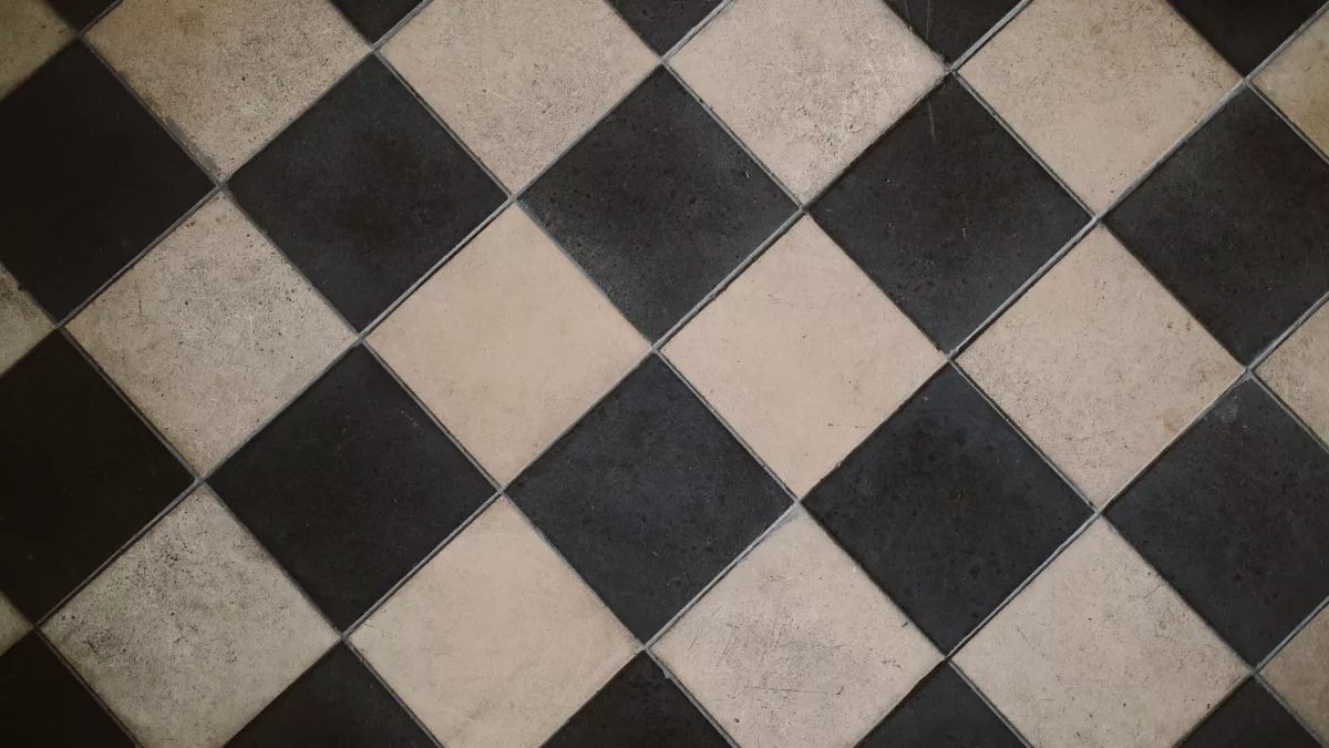 pose de carrelage en diagonale : Droite ou diagonale